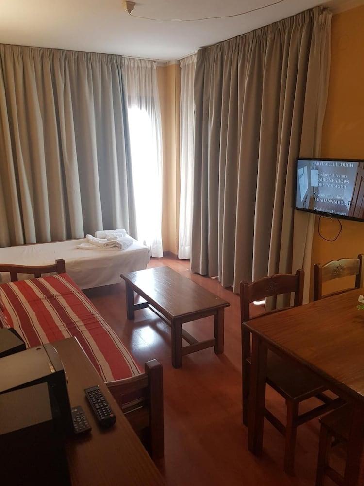 Apartamentos Parot Quality Santa Eulària des Riu Extérieur photo