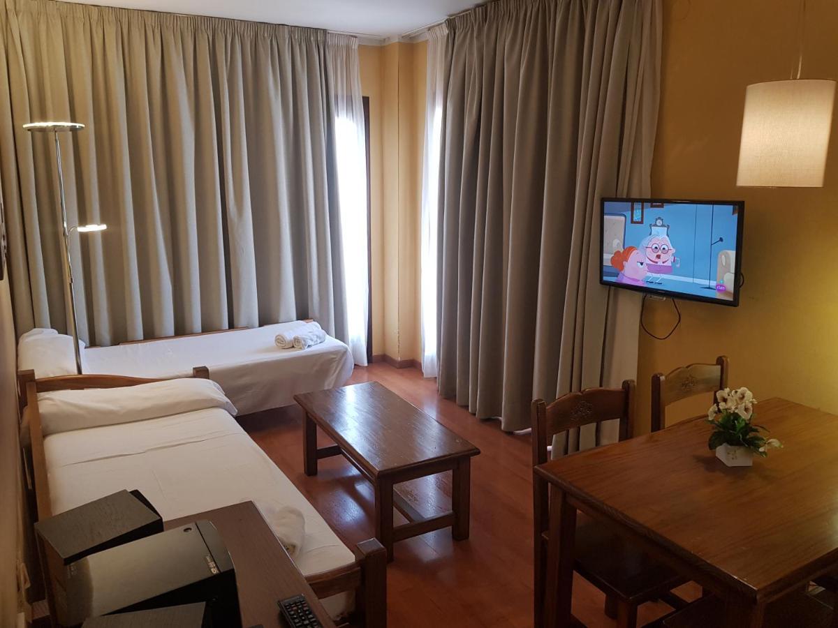 Apartamentos Parot Quality Santa Eulària des Riu Extérieur photo