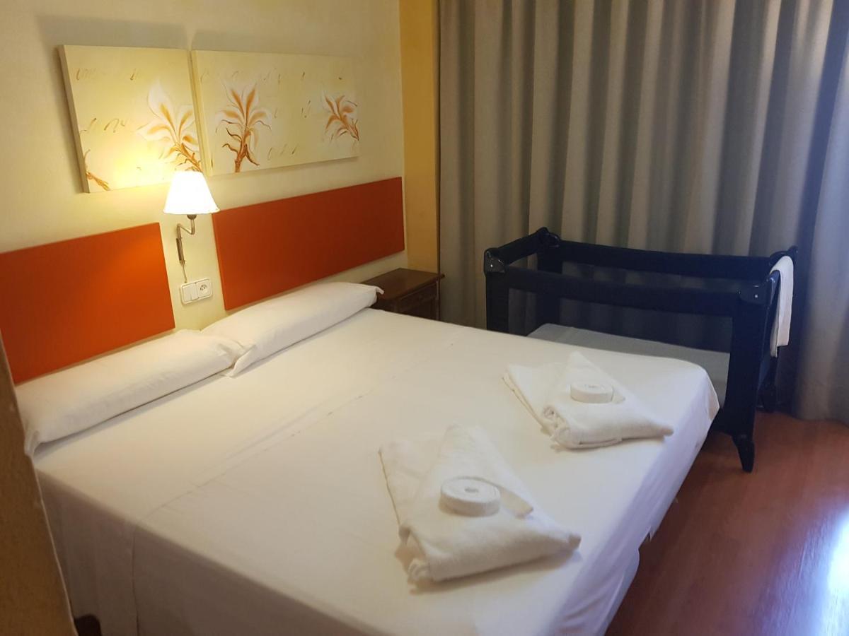 Apartamentos Parot Quality Santa Eulària des Riu Extérieur photo